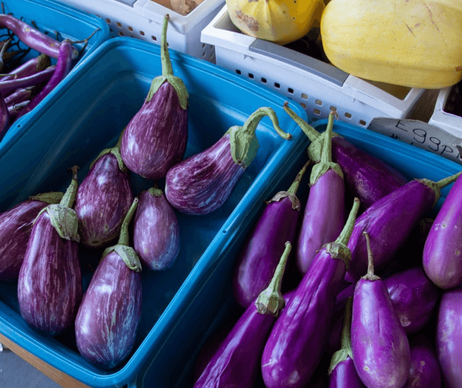 Photo of fresh produce at a market. Image credit: Mark Stebnicki