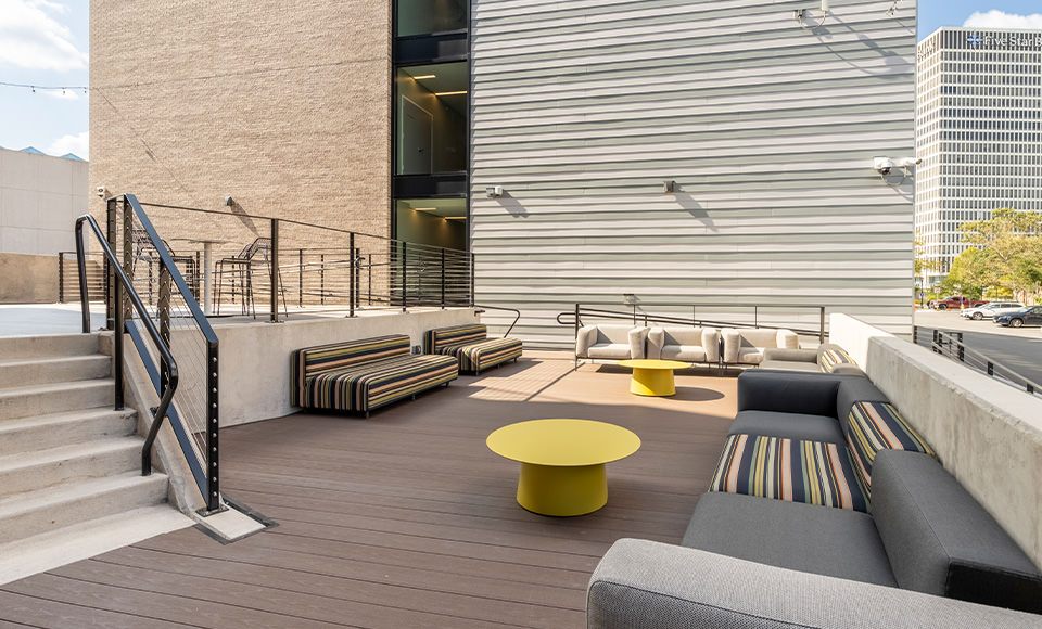 An outside deck at VIDA